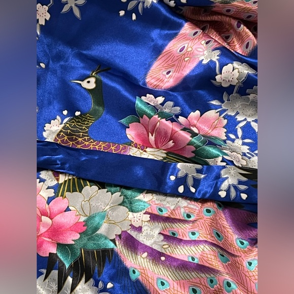 Women's Home Wear Polyester Bright Blue Mini Robe Peacocks Pink Flowers Size S - Picture 8 of 8